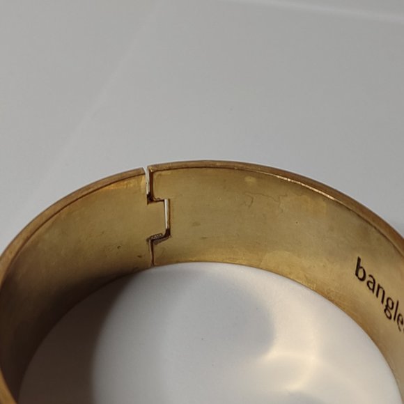 6.5 Inch Distressed Blue And Gold Tone Hinged Bangle - Picture 7 of 11